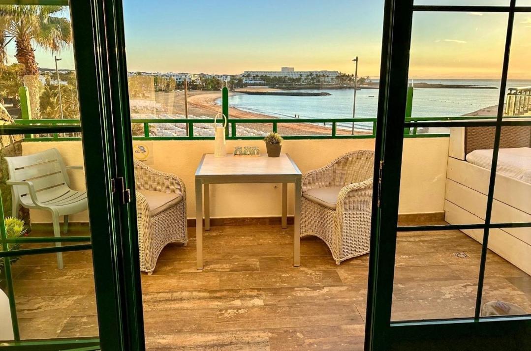 Beach House Costa Teguise Esterno foto